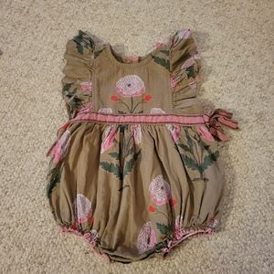 Pink chicken bubble 6-12 mo